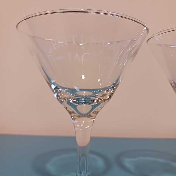 (2) Gentleman Jack Daniels Whiskey Etched Stemmed Martini Glasses - Picture 3 of 7